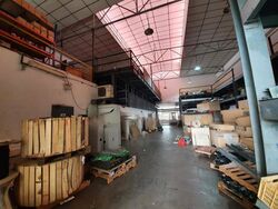 Seatown Industrial Centre (D22), Warehouse #472851781